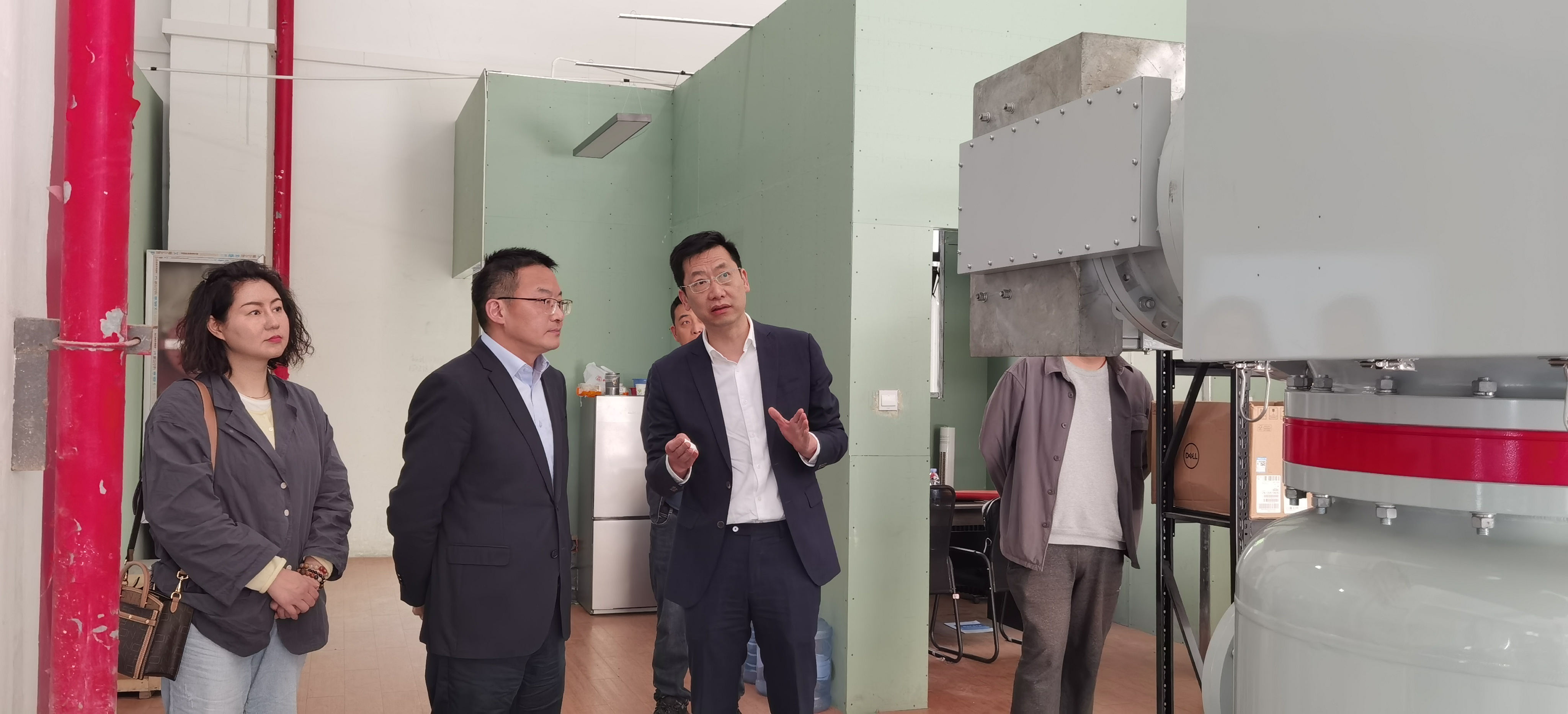 市科協(xié)黨組書記、常務(wù)副主席鄭志...